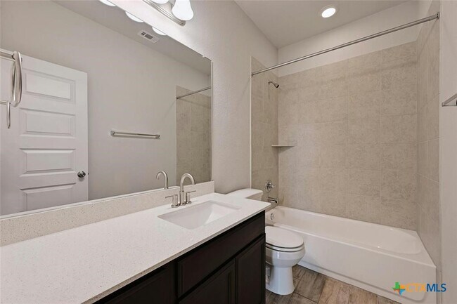 Building Photo - 250 Sage Meadows Dr