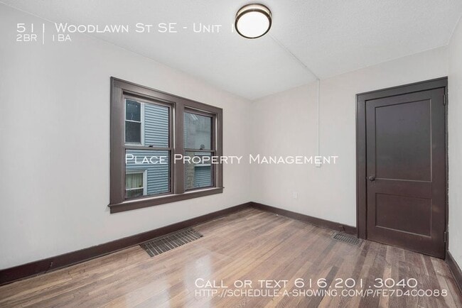 Building Photo - 511 Woodlawn St SE