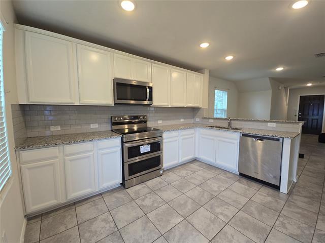 Building Photo - 1431 Lumberton Dr