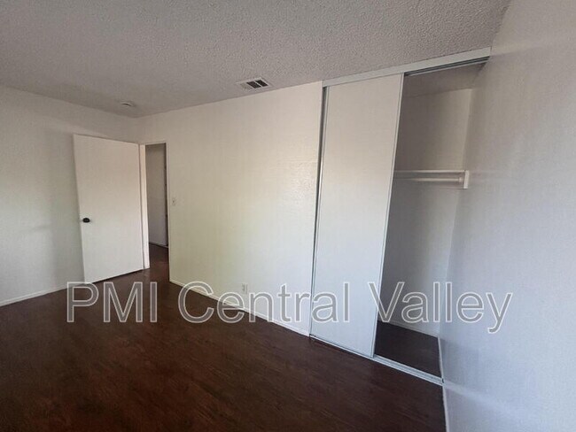 Building Photo - 1451 Denver Ave