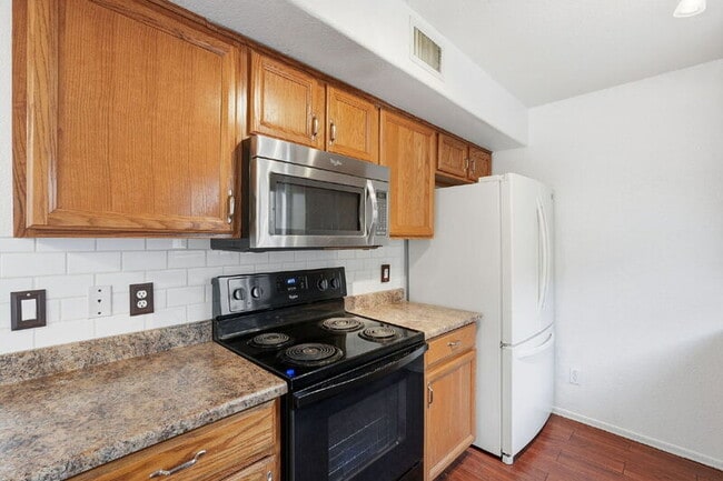 Building Photo - 16202 N Desert Sage St