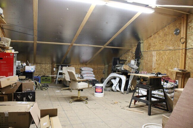 Building Photo - 146 Cedar St