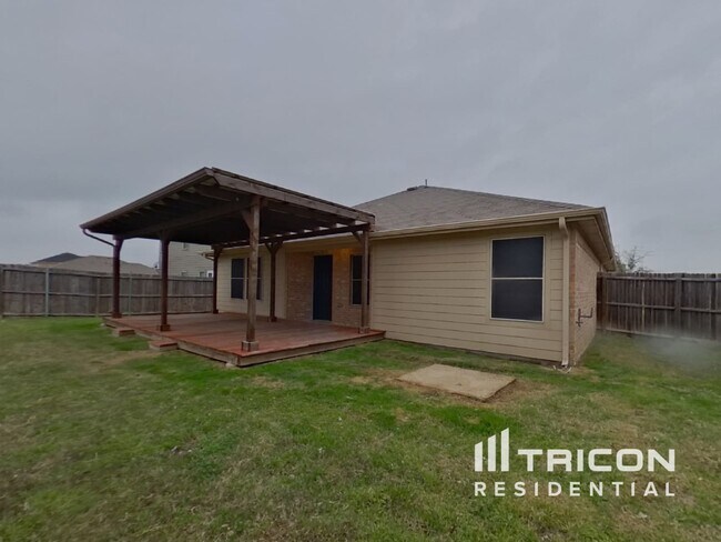 Building Photo - 413 Azalea Dr