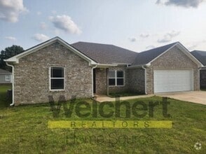 Building Photo - 4 bedroom, 2 bath home