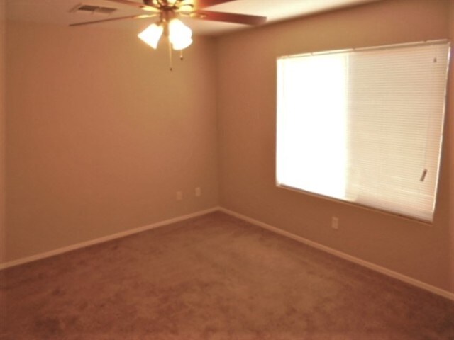 Building Photo - 14908 N 125th Ln