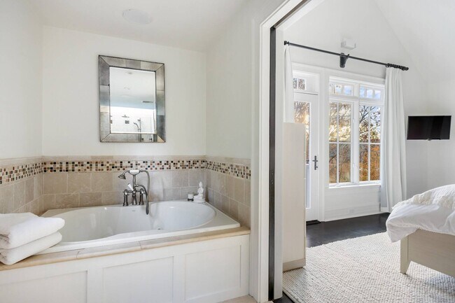 Building Photo - 29 Morris Cove Ln