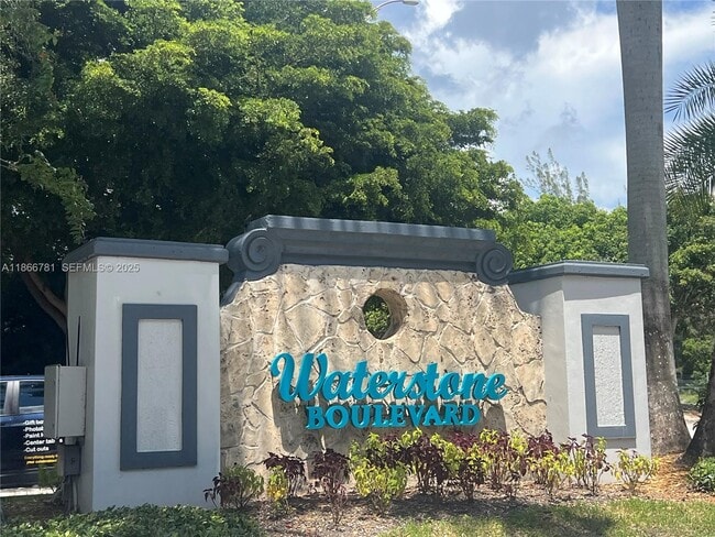 Building Photo - 4287 NE 9th St