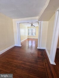 Building Photo - 422 Edgewood St