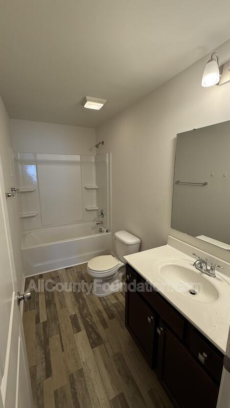 Building Photo - 340 Dunlin Dr