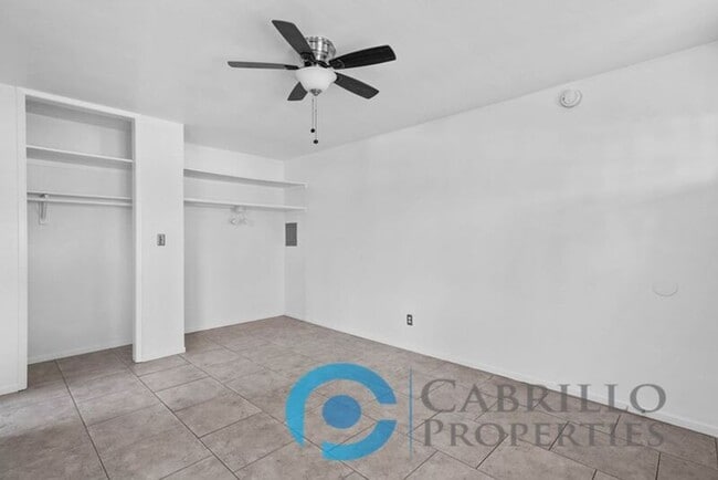 Building Photo - 2110 Bacon St