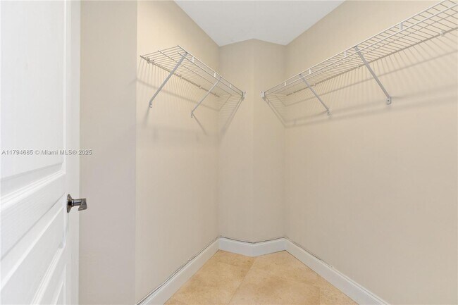 Building Photo - 801 Briny Ave