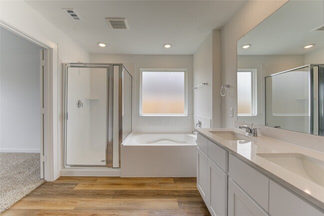 Building Photo - 9027 Rose Water Trl