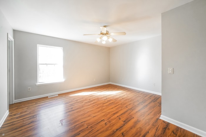 Building Photo - 250 Kendall Ln