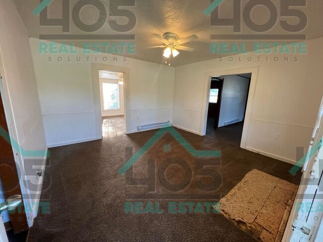 Building Photo - 3 Bedroom in Jones!