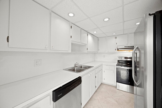 Building Photo - 1401 S Federal Hwy