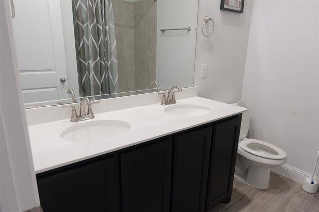 Building Photo - 5928 Pine River Ln