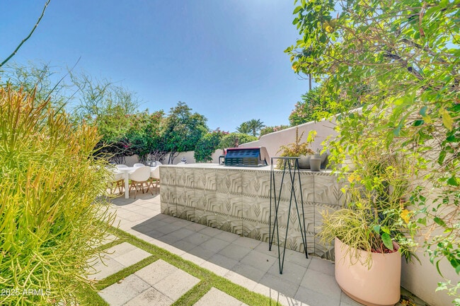 Building Photo - 6139 N 31st Ct