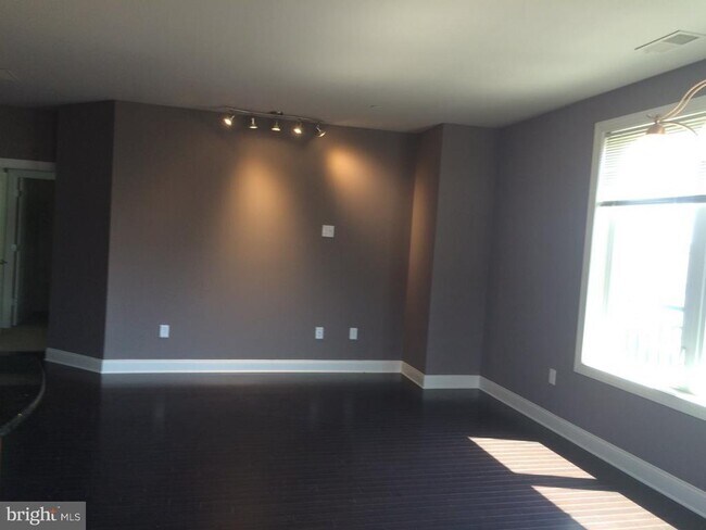 Building Photo - 968 Robbinsville Edinburg Rd