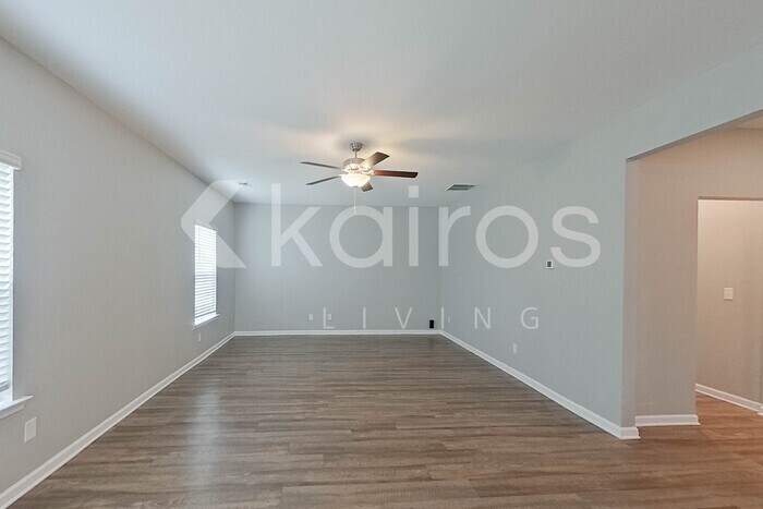 Building Photo - 6008 Argyle Loop