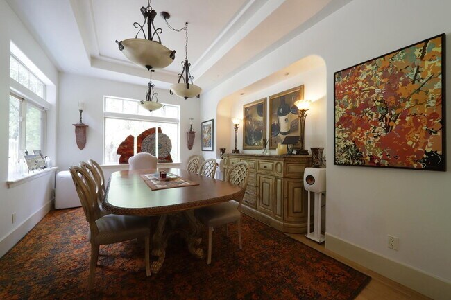 Building Photo - Don't miss this amazing opportunity to rent a higher end home nestled in the trees in the coveted...