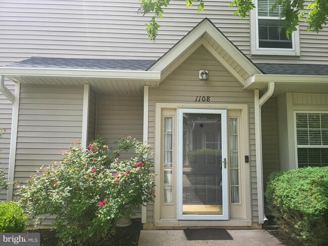 Building Photo - 1108 Coventry Way