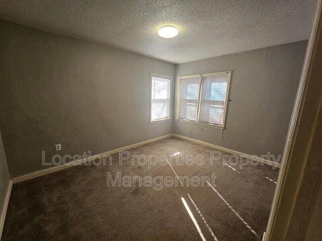 Building Photo - 2146 Rhode Island St