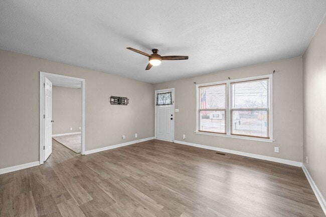 Building Photo - 111 E St