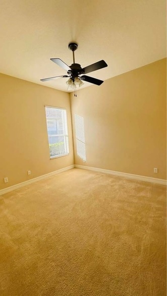 Building Photo - Heritage Point D Heritage Point Drive Unit 20002