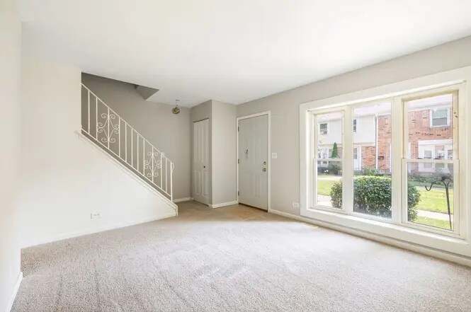 Building Photo - 3075 Kingston Ct