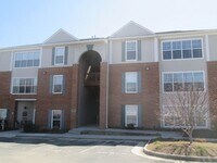 Building Photo - 1 Bedroom 1 Bath Condo