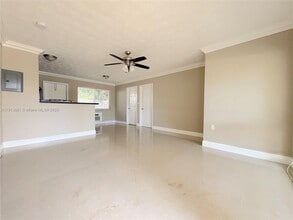 Building Photo - 2809 Middle River Dr