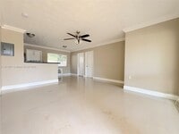 Building Photo - 2809 Middle River Dr