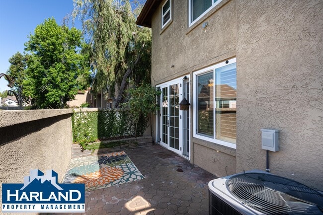 Building Photo - 3882 Creststone Pl
