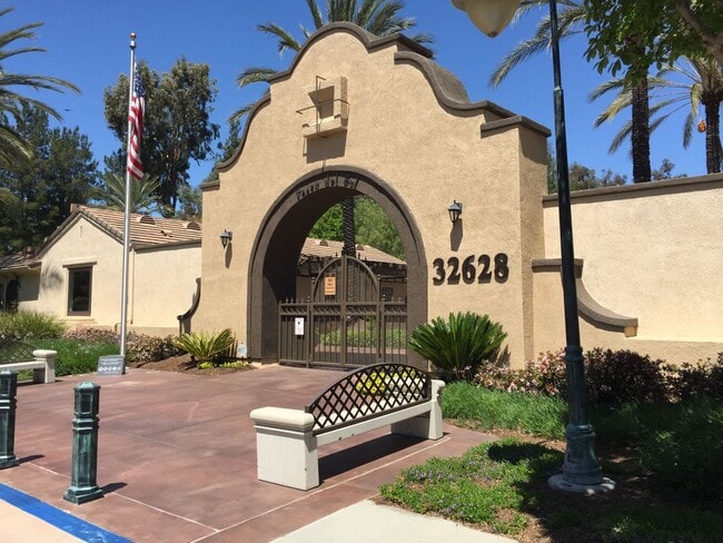 Building Photo - Beautiful Single Level Home in Paseo del Sol with 3 Bedrooms and Office/Den