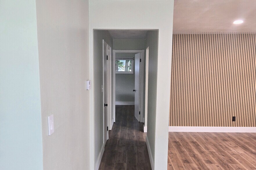 Building Photo - 2514 Ingleside Dr