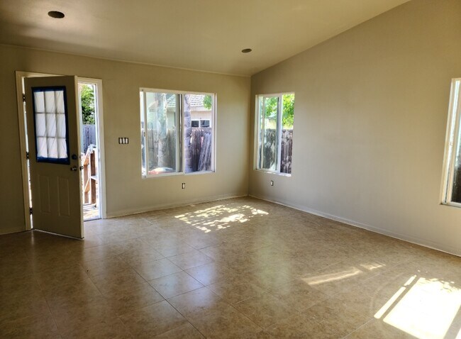 Building Photo - 2345 248th St