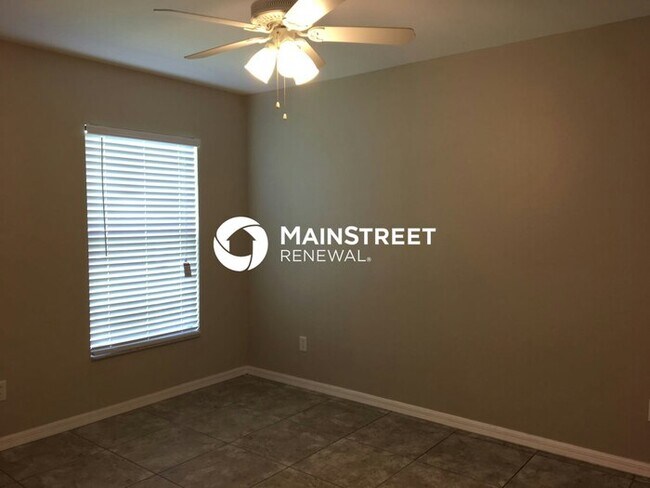 Building Photo - 3 Bedroom Pet-Friendly Home in Cape Coral, FL with Main Street Renewal