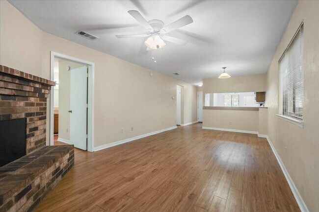 Building Photo - 3208 Ginger Dr