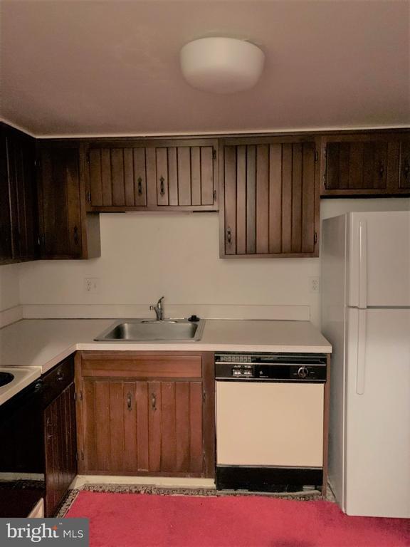 Building Photo - 300 Winding Way