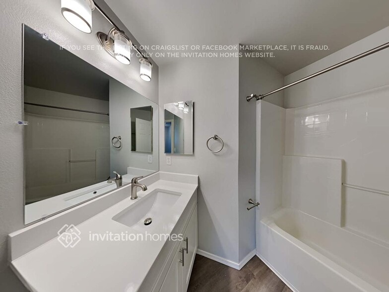 Building Photo - 11105 185th Ave E