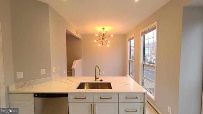 Building Photo - 47682 Sandbank Square