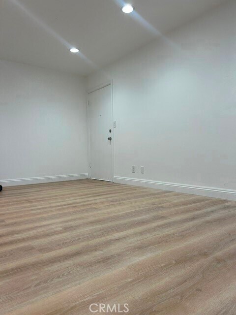 Building Photo - 1728 Westcliff Dr