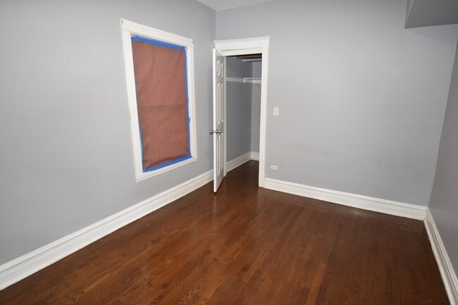 Building Photo - 5742 S Artesian Ave