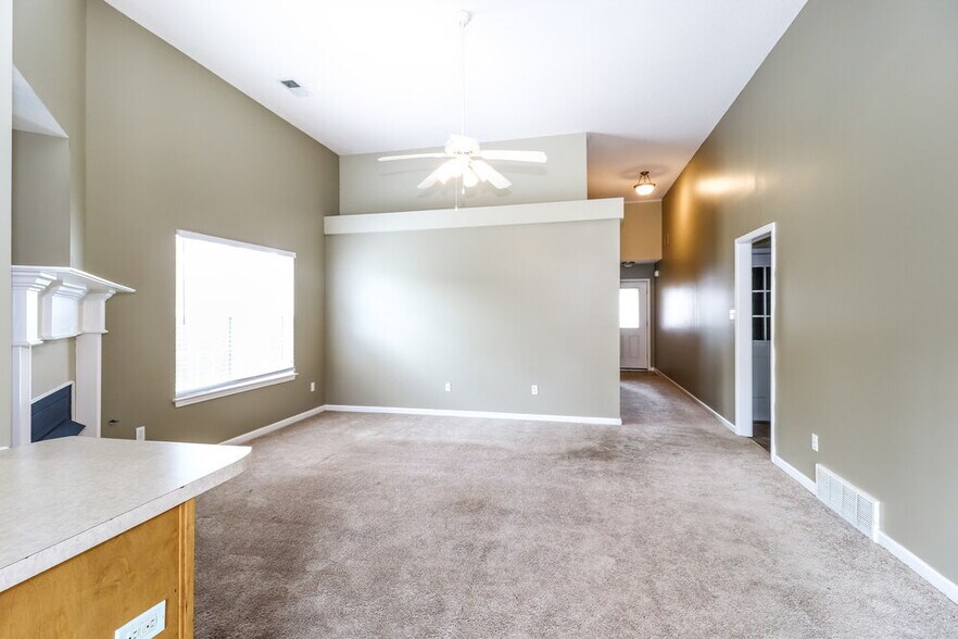 Building Photo - 2842 Misty Briar Cove