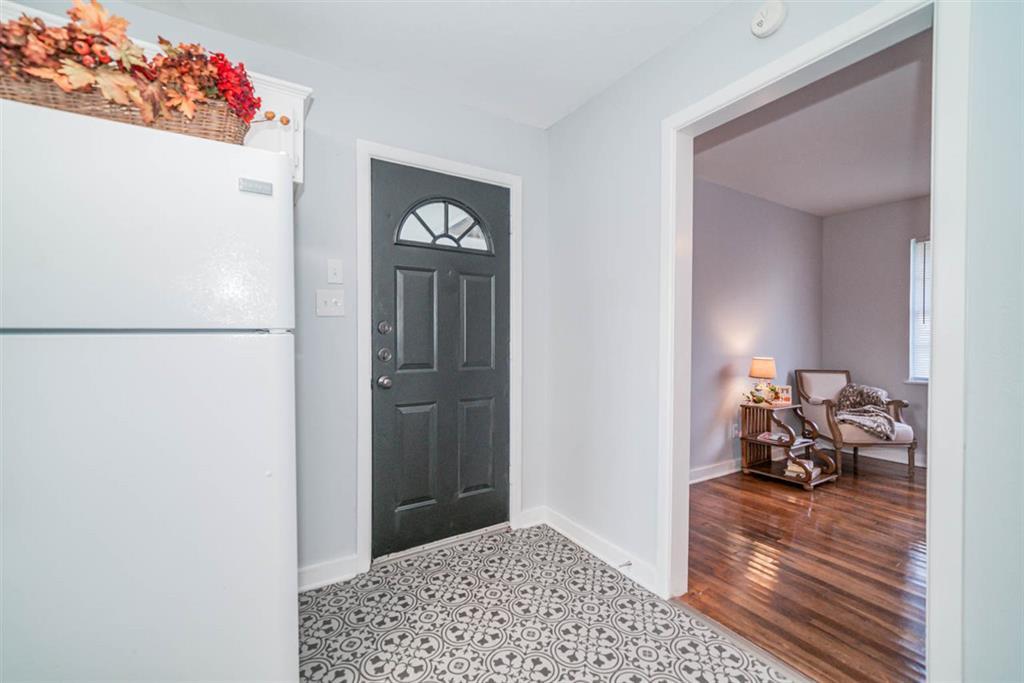 Carport Door - 812 Glencrest Ln