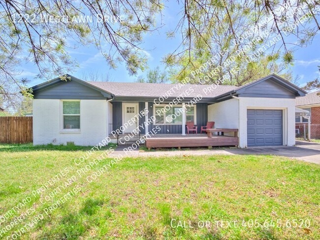 Primary Photo - 1222 Westlawn Dr