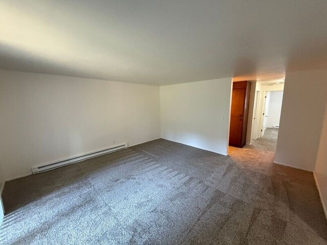 Building Photo - 3820 Iberis St NE