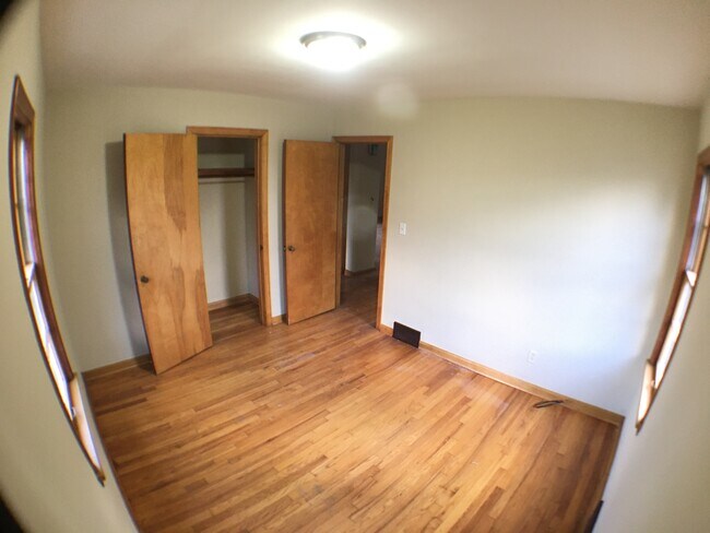 Building Photo - 1470 Brown St