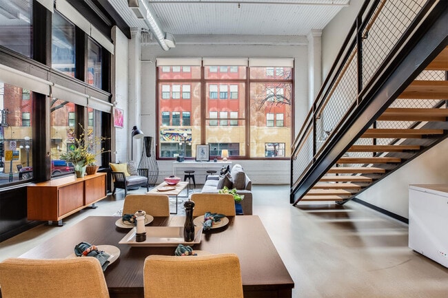 Building Photo - Rayette Lofts