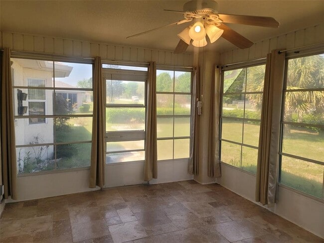 Building Photo - 10202 SW 61st Terrace Rd